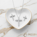 Colar Divine | Pingente de Cruz em Moissanite e Prata 925